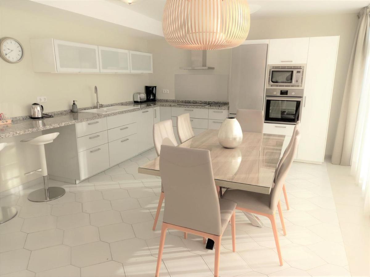 Miraflores Beachfront Penthouse Sitio de Calahonda Exteriör bild