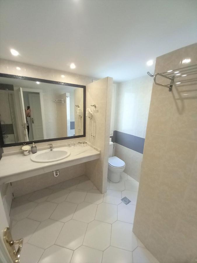 Miraflores Beachfront Penthouse Sitio de Calahonda Exteriör bild