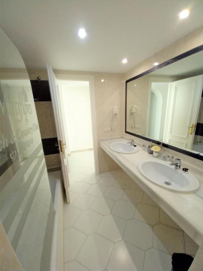 Miraflores Beachfront Penthouse Sitio de Calahonda Exteriör bild